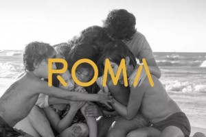 奥斯卡最佳影片《罗马》：面对支离破碎的生活，母亲们保护孩子的方法令人动容