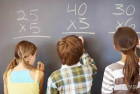 为什么美国中小学生学的数学比我们简单，却能做出很牛的东西？