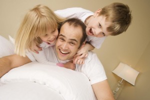 研究表明：童年的父爱决定孩子的一生